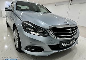 Mercedes Benz E200 Sedan R17 LED 2015 Silver keyless